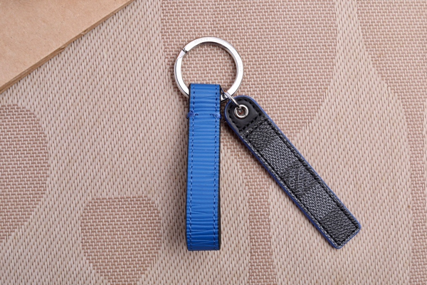 ブランドキーホルダー着用イメージ